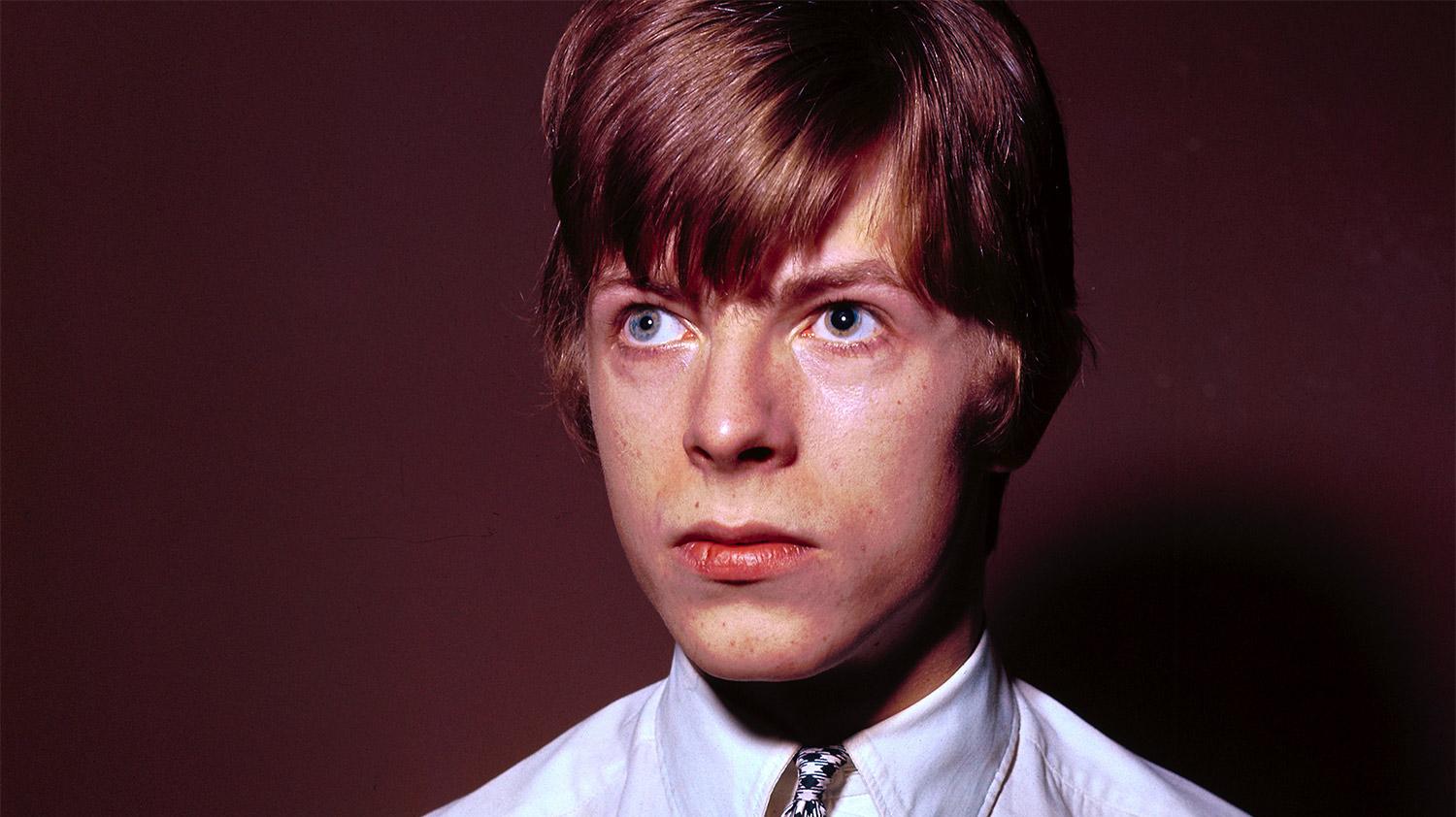 David Bowie Eyes ?crop=0,0,100,91&resize=2400,1350&quality=75